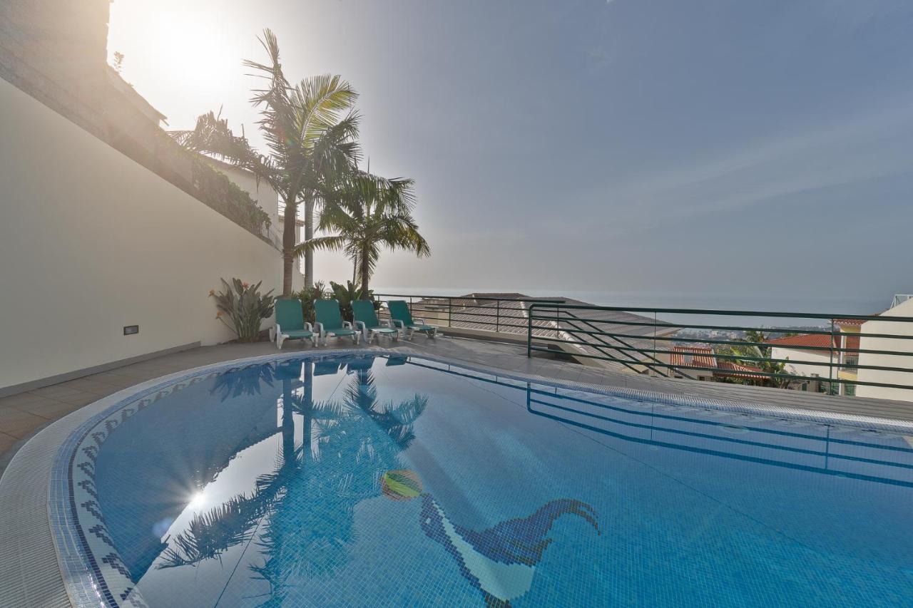 Charming Villa In Funchal Buitenkant foto